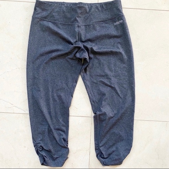 Bundle of 2 Calvin Klein Capri Crop Leggings Medium - Picture 3 of 14